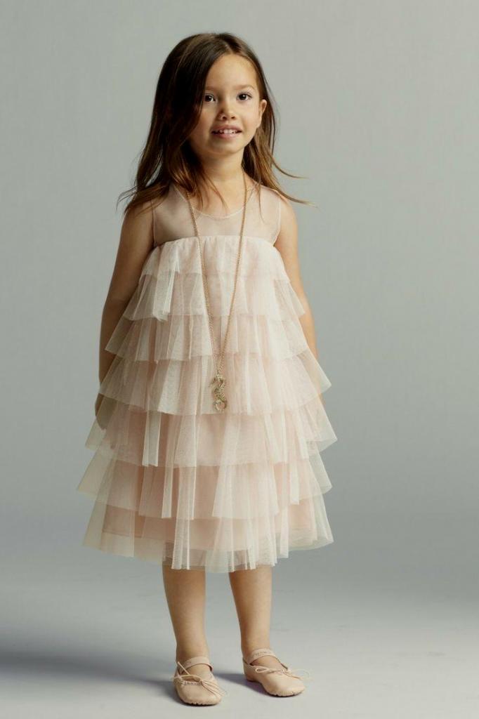 Нарядное платье для маленькой девочки