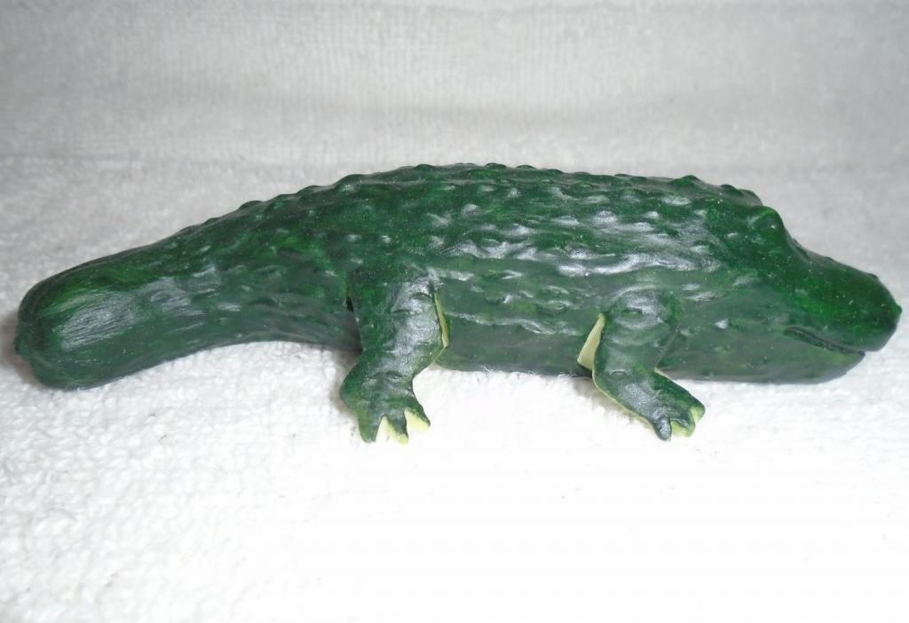 Крокодил из огурца
