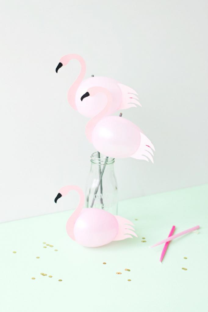 фламинго из воздушных шариков