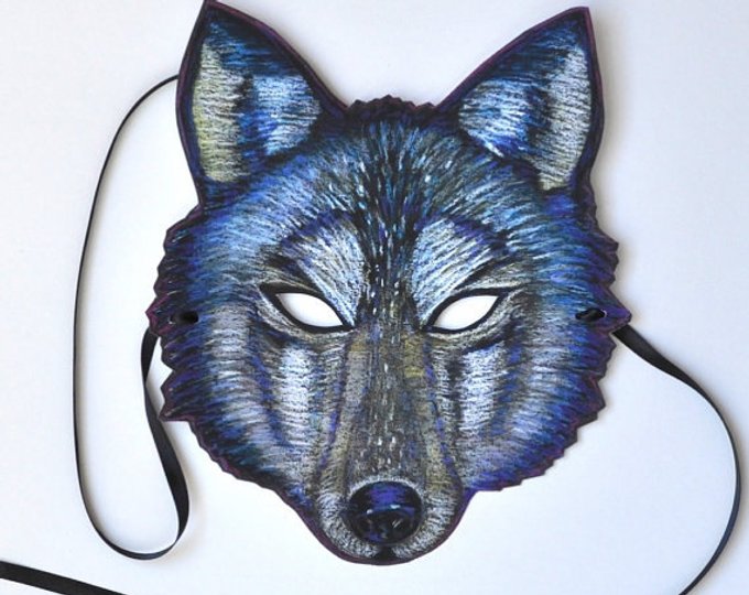нарисованная маска волка