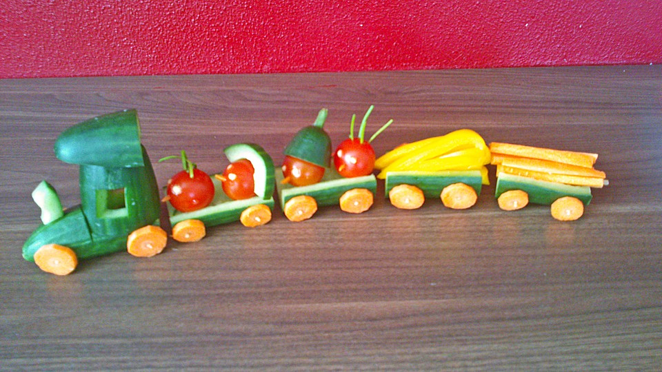 Поезд из овощей