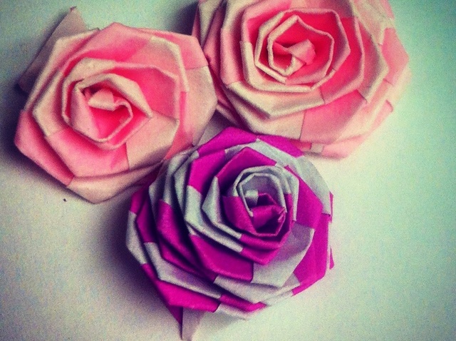 объемные розы из бумаги
