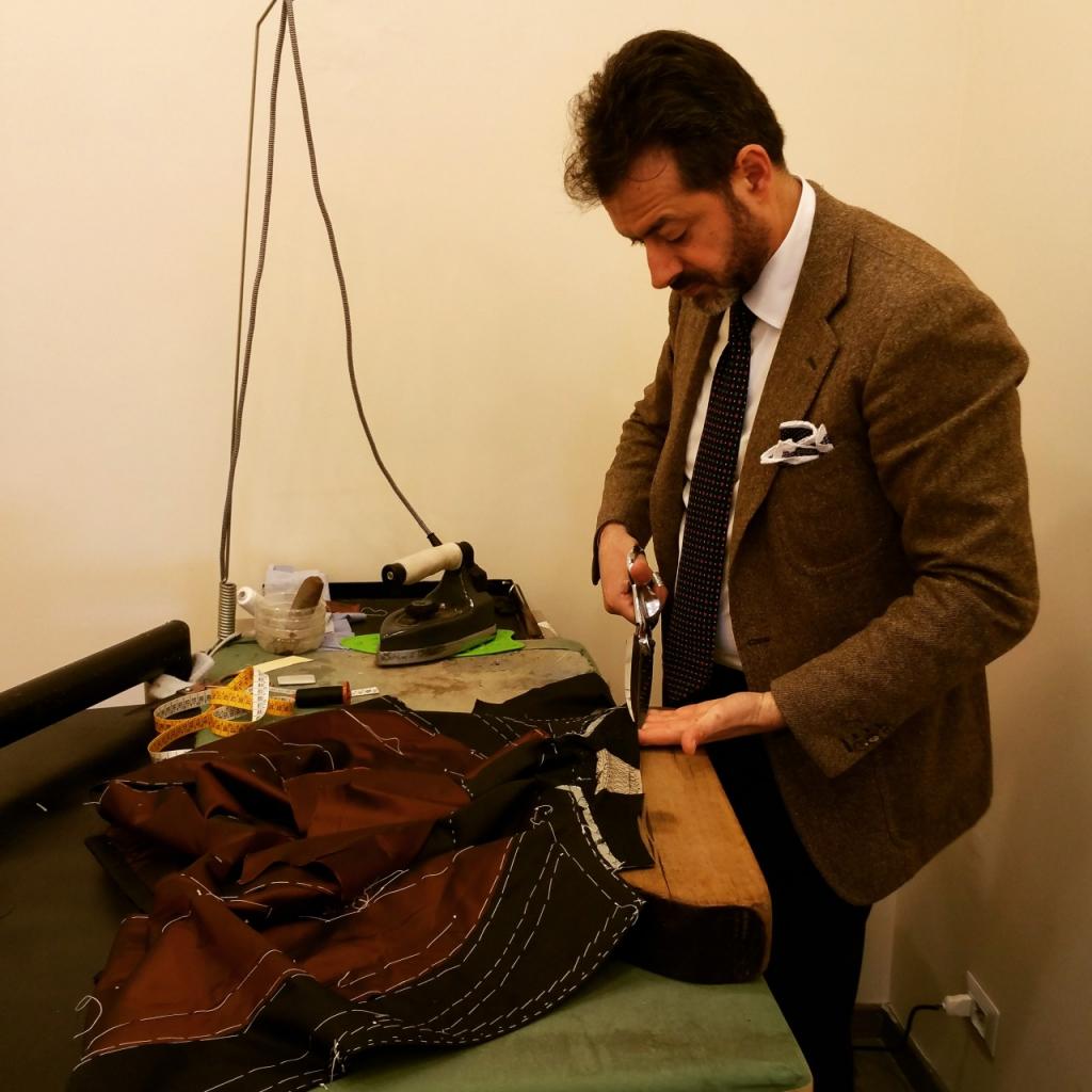 Процесс пошива пиджака